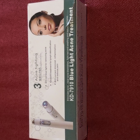 NEW Acne Blue Light Treatment. - Picture 1 of 1